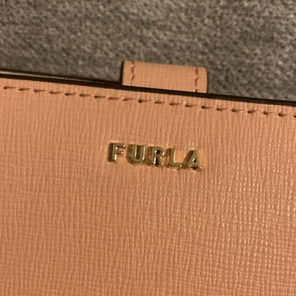 Furla Babylon Small Compact Peachy Blush Pink Saffiano Leather Wallet Italy 🇮🇹 - Picture 4 of 11